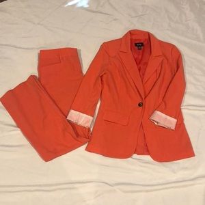Coral pant suit